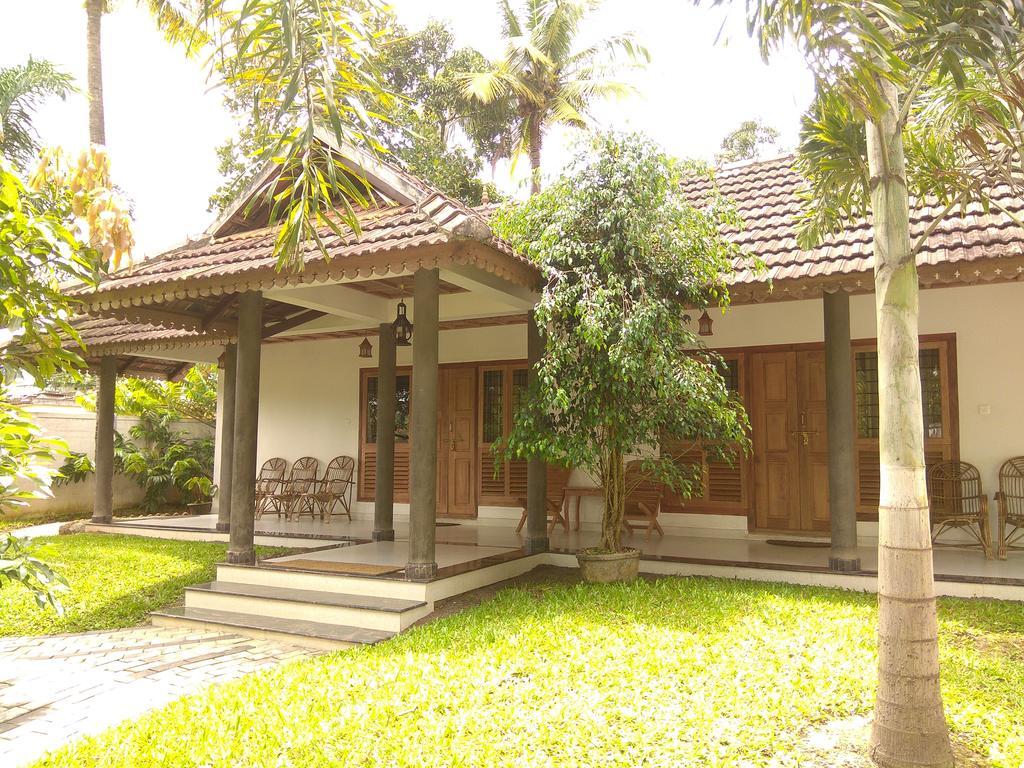 Green Court Cottage Теккади Экстерьер фото